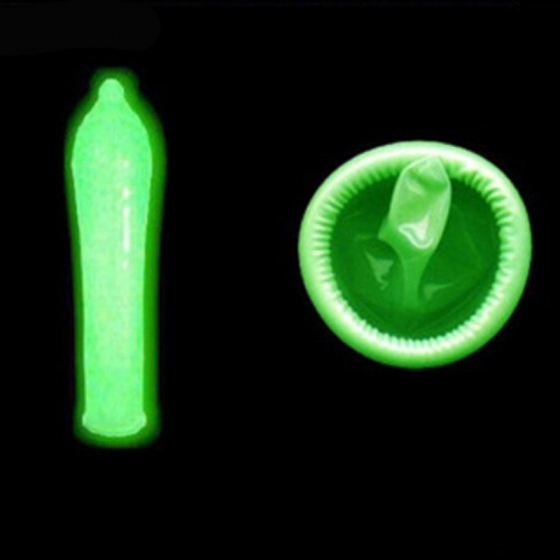 Special-Noctilucent-Fluorescence-Condoms-3-Glow-In-The-Dark-4-Ultra-thin-Condoms-Sex-Product